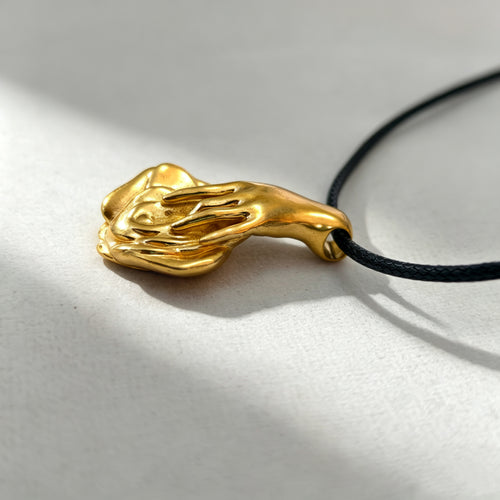 Gold‑Plated Vulva Pendant Necklace