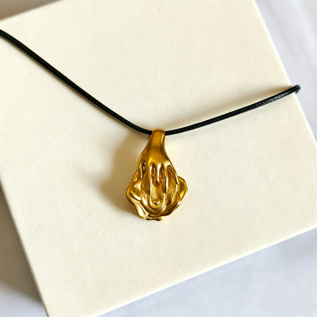 Gold‑Plated Vulva Pendant Necklace