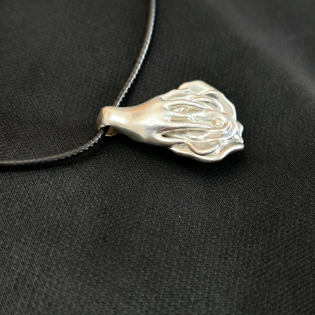 Silver Vulva Pendant Necklace