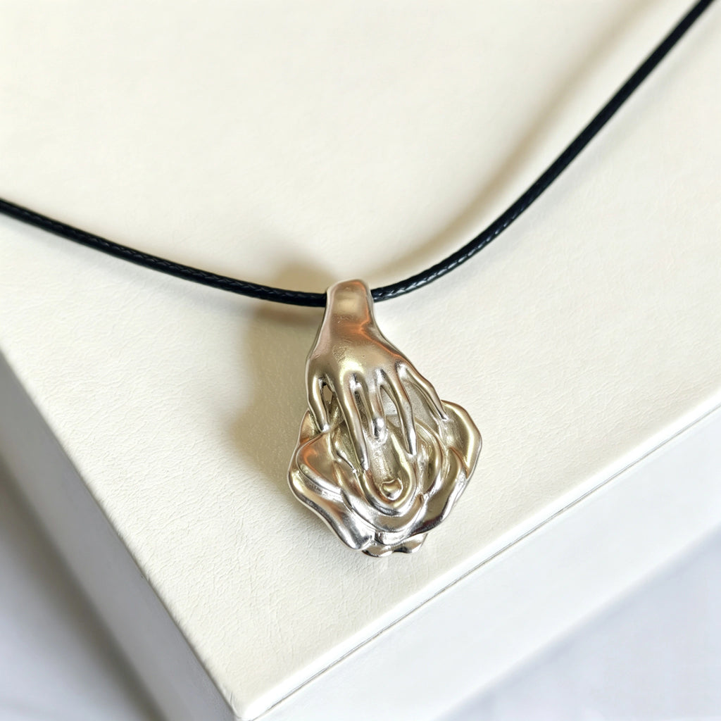 Silver Vulva Pendant Necklace