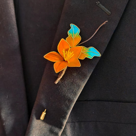 Handcrafted Silk Flower Brooch – Unique Vintage Floral Pin for Women