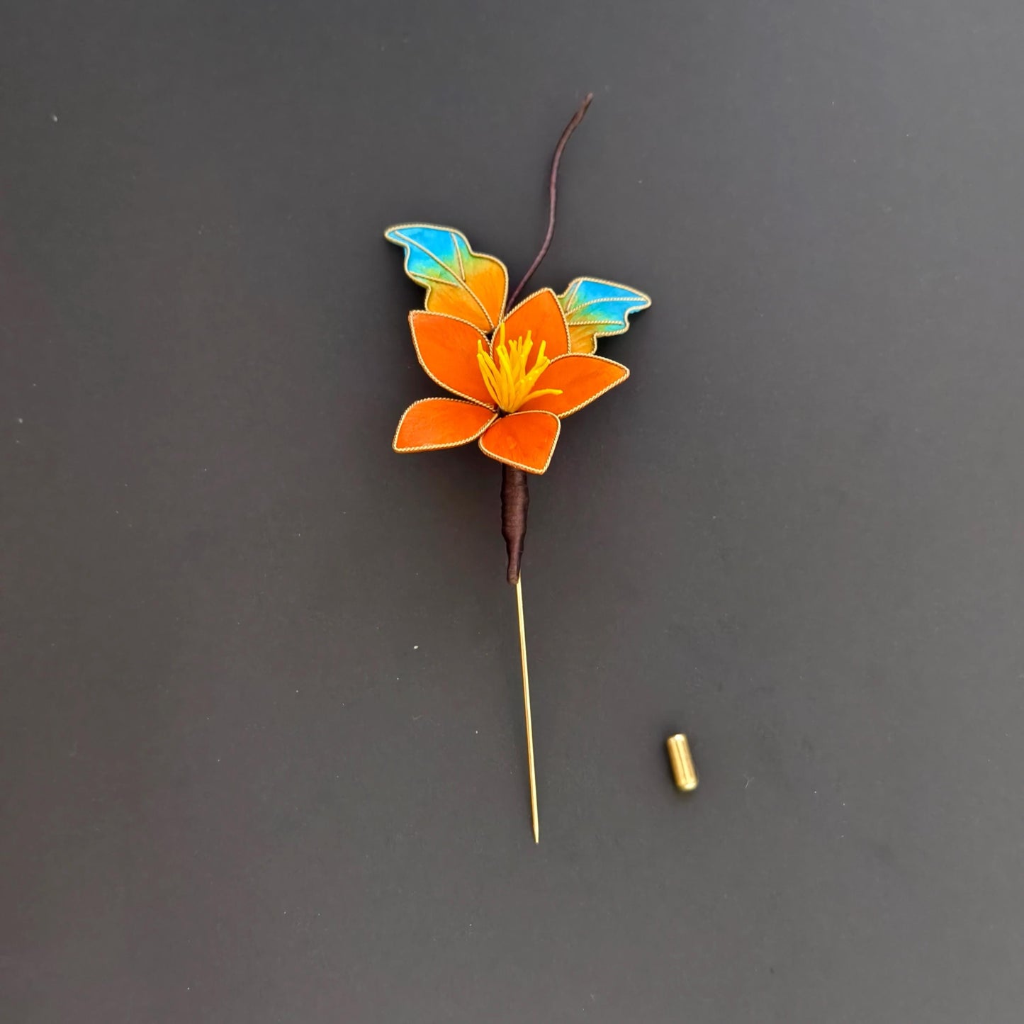 Handcrafted Silk Flower Brooch – Unique Vintage Floral Pin for Women