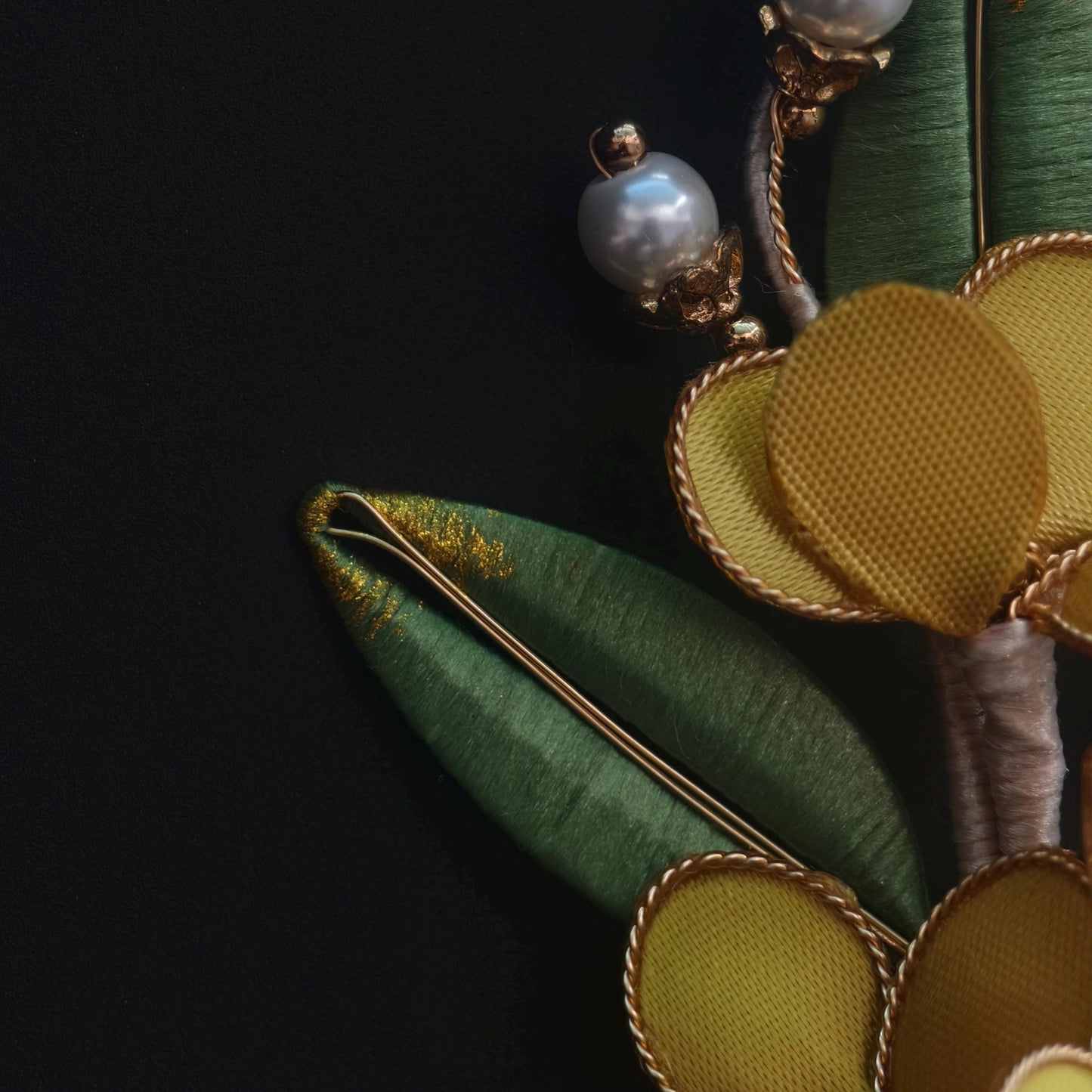 Petal Silk Flower Brooch – Handmade Vintage Chinese Style Pin for Dresses and Parties